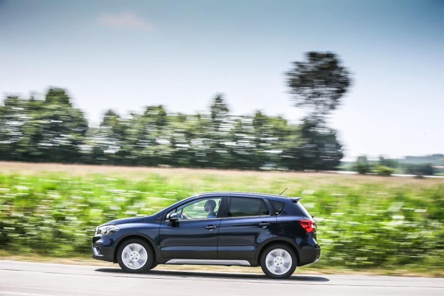  Suzuki SX4 S-Cross 2016 года  (фото 19 из 30)